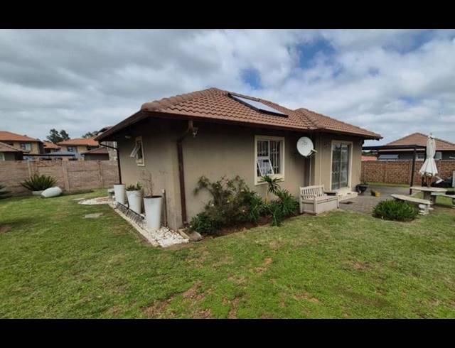 2 BEDROOM HOUSE FOR SALE IN CLOVERDENE